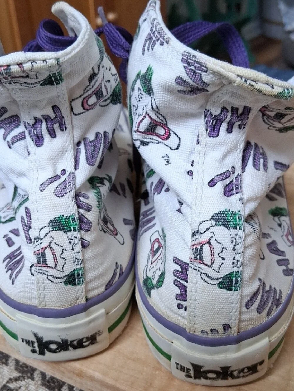 Converse DC Comics 1989 The Joker Canvas High-Tops w/Purple Laces M 6, W 7.5 VTG - Picture 5 of 7